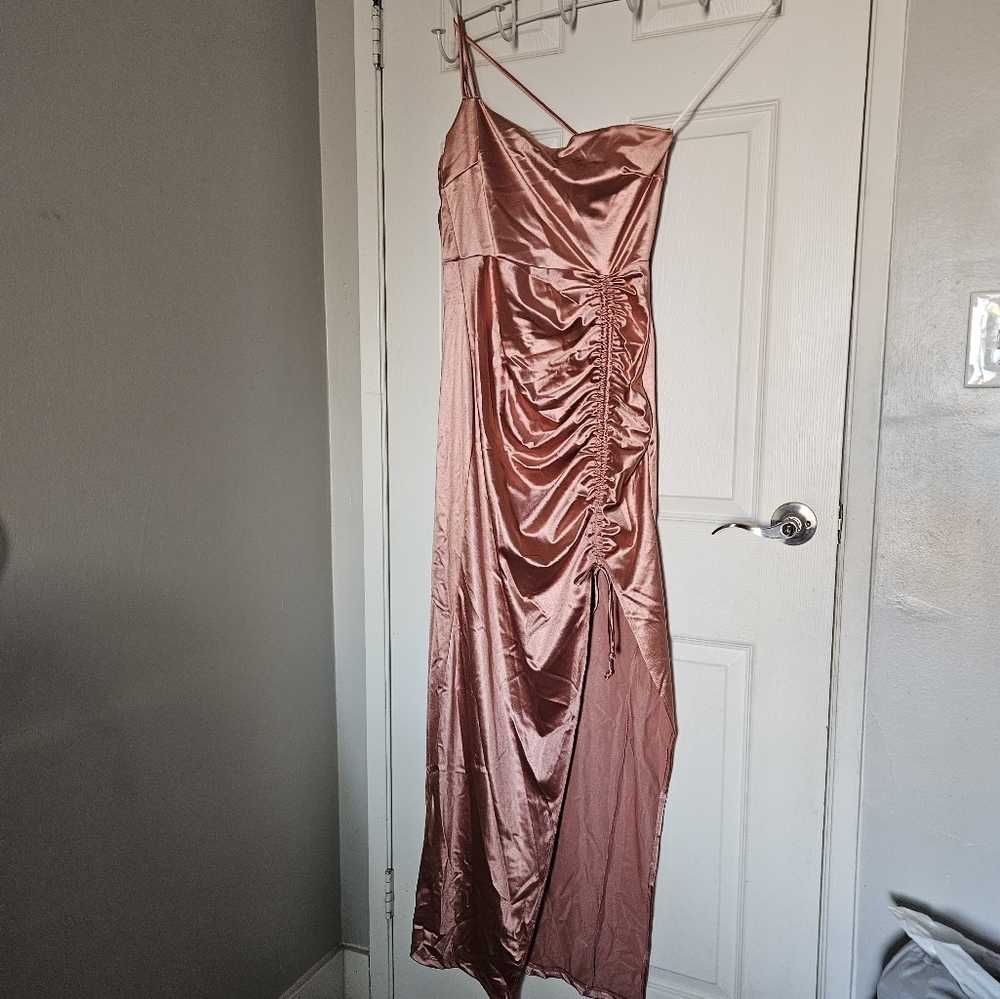Windsor Rose gold Dress